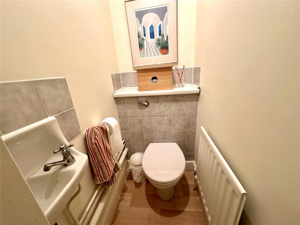 Additional property image - Steep Hill, PARK HILL, EAST CROYDON, CR0