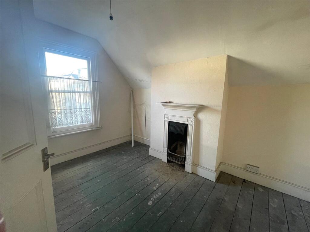 Additional property image - Selsdon Road, South Croydon, CR2
