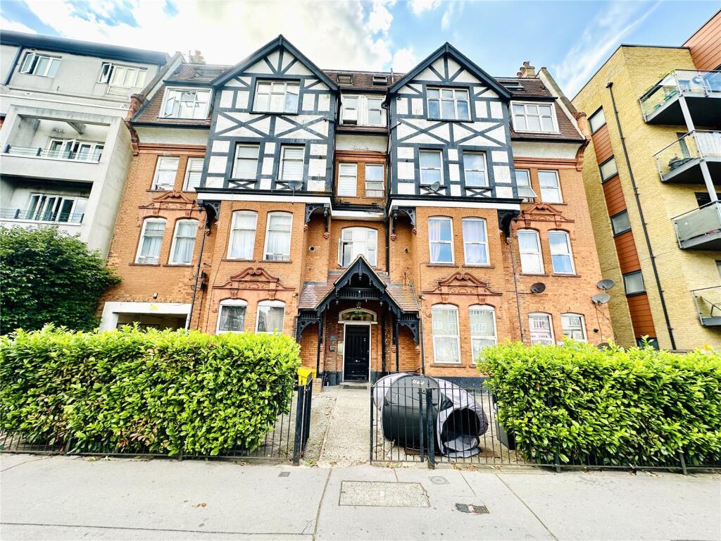Main image of property: 80 Park Lane, East Croydon, CR0