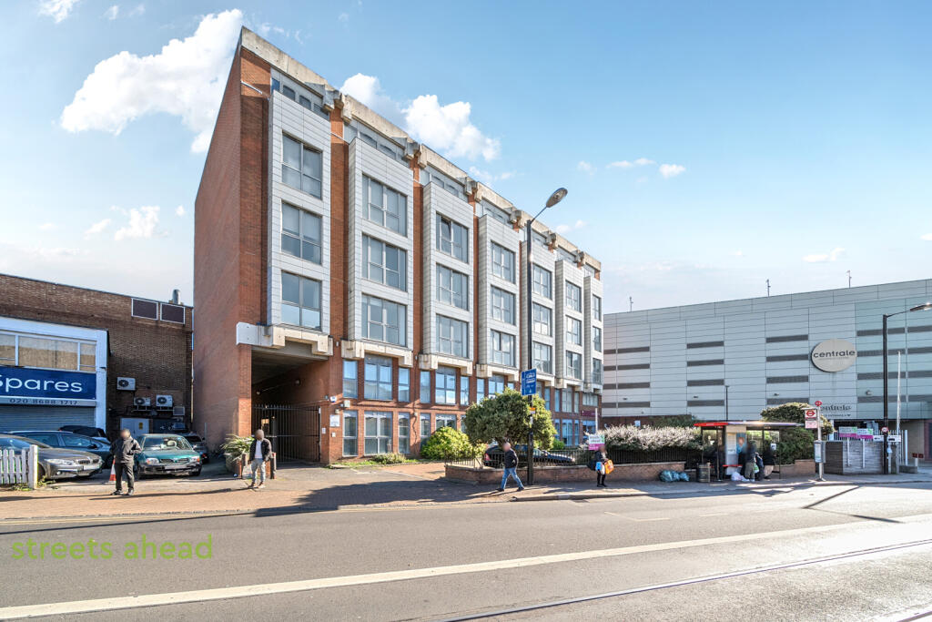 Main image of property: Tamworth Road, Croydon, CR0