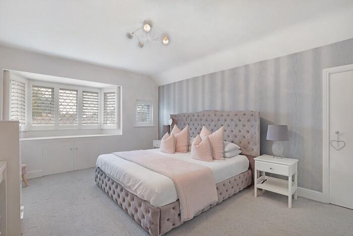 Additional property image - High Street, Ongar, CM5