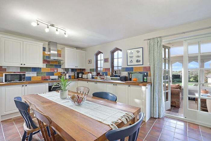 Additional property image - Stony Lane, Bobbingworth, CM5