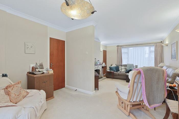 Additional property image - Longfields, Ongar, CM5