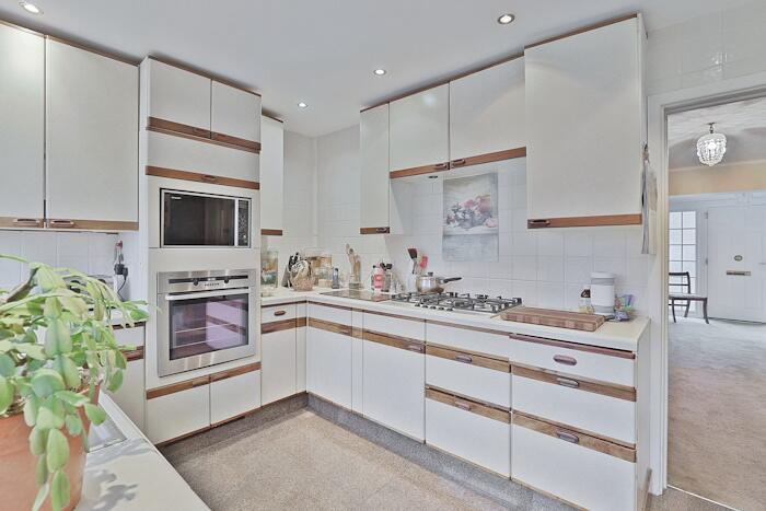 Additional property image - Longfields, Ongar, CM5