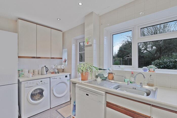 Additional property image - Longfields, Ongar, CM5