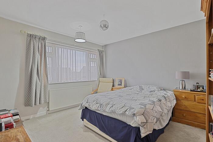 Additional property image - Longfields, Ongar, CM5