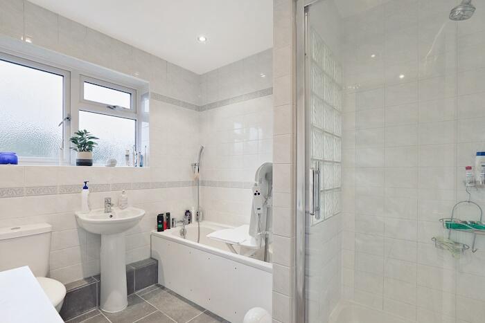 Additional property image - Longfields, Ongar, CM5