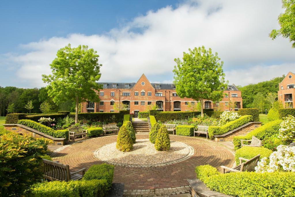 2 bedroom apartment for sale in Mayfield Grange, Little Trodgers Lane