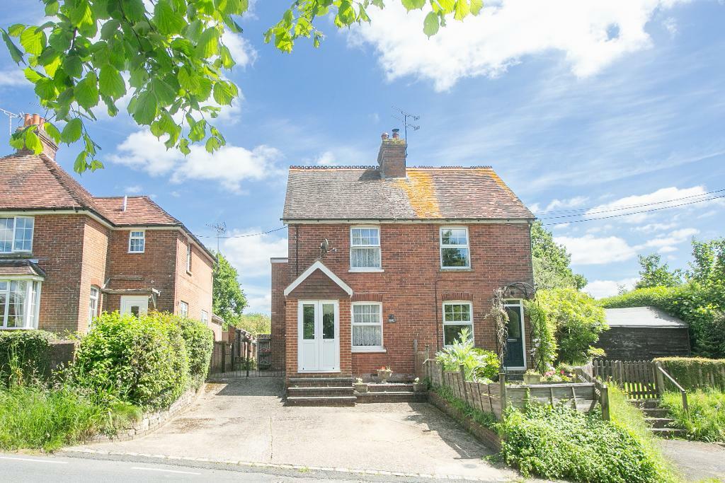 3 bedroom semidetached house for sale in Oakside, Three Cups