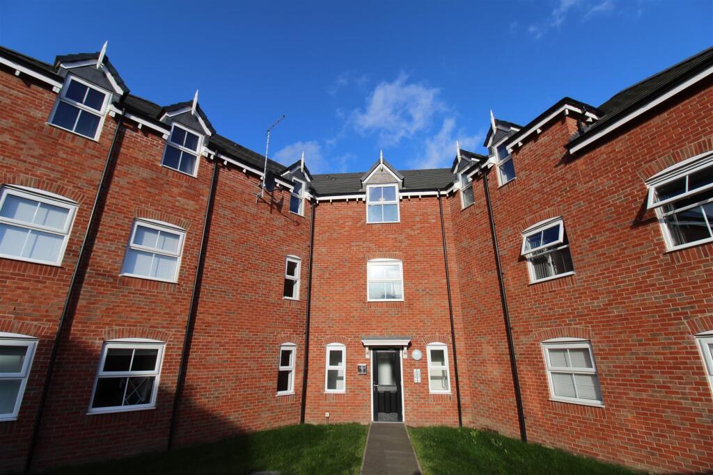 Main image of property: The Crossings, Newark, NG24
