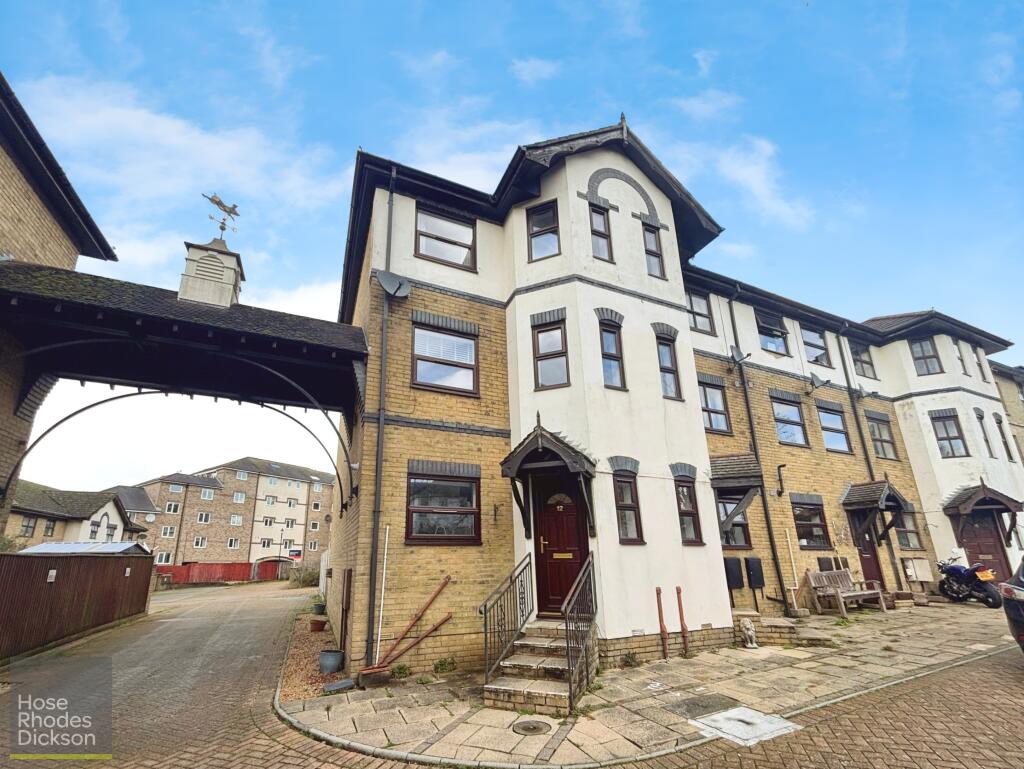 Main image of property: Orchard Mews, Staplers Road, Newport