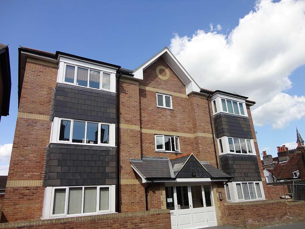 Main image of property: Rosali House, 4 Trafalgar Road, Newport, PO30