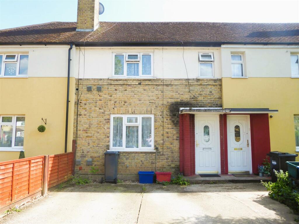 3 bedroom terraced house for sale in Unwin Road, Isleworth, TW7