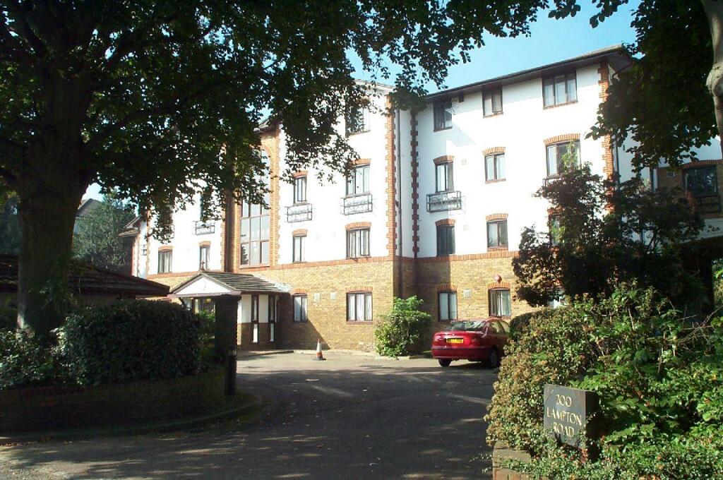 2 bedroom flat