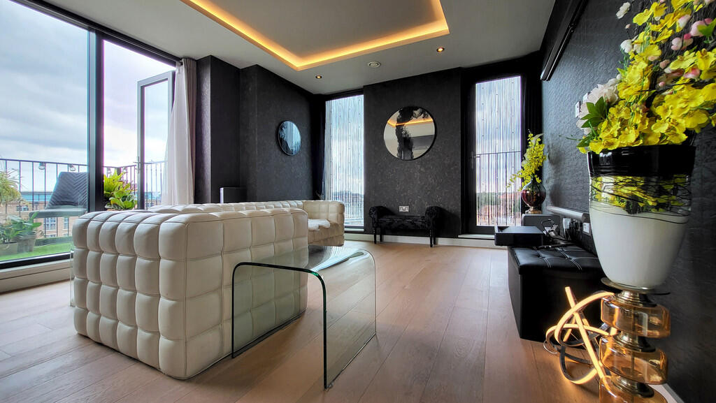 Main image of property: 4C Stonebow House