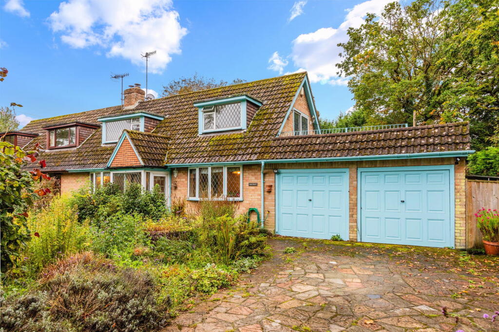 Main image of property: Lingfield Common Road, Lingfield