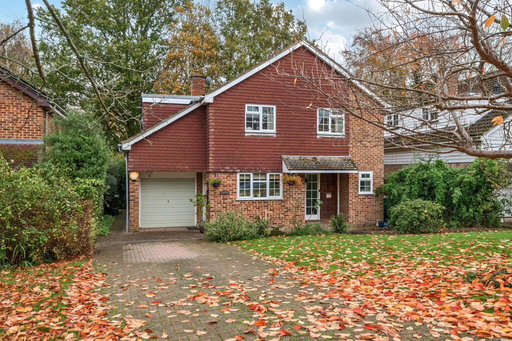 Main image of property: Lambourn Close, East Grinstead, RH19 2DP