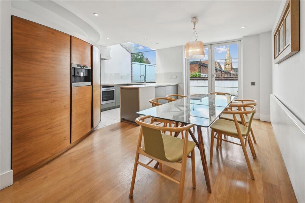 Main image of property: Kings Road, Chelsea, London, SW3