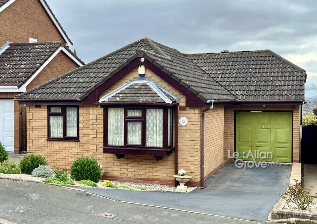 2 bedroom detached bungalow for sale in Brades Close, Halesowen, B63