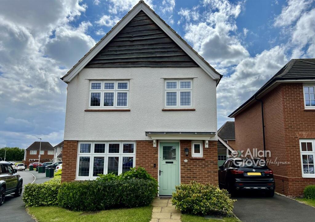 3 bedroom detached house for sale in Bill Thomas Way, Rowley Regis, B65