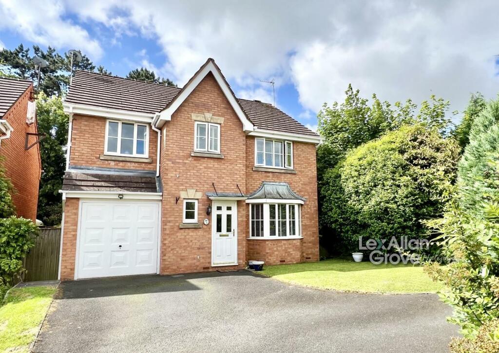 4 bedroom detached house for sale in Rowley Hill View, Cradley Heath, B64