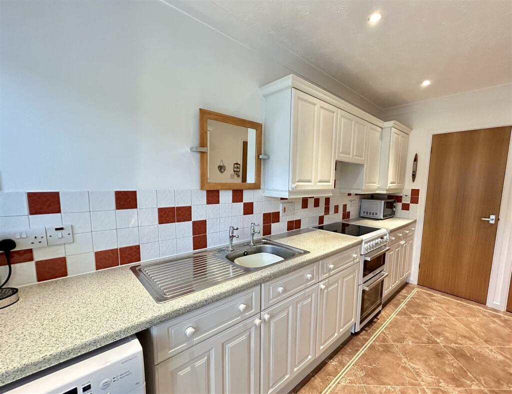 Additional property image - Stourbridge Road, Halesowen