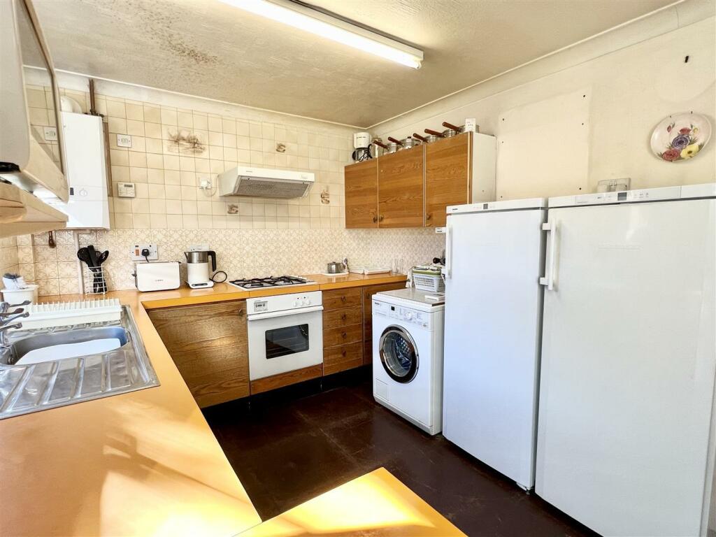 Additional property image - Haddon Croft, Halesowen
