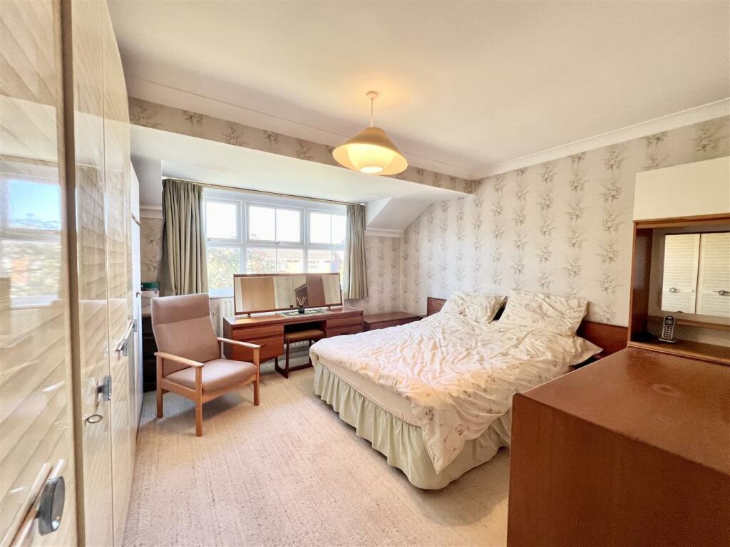 Additional property image - Haddon Croft, Halesowen