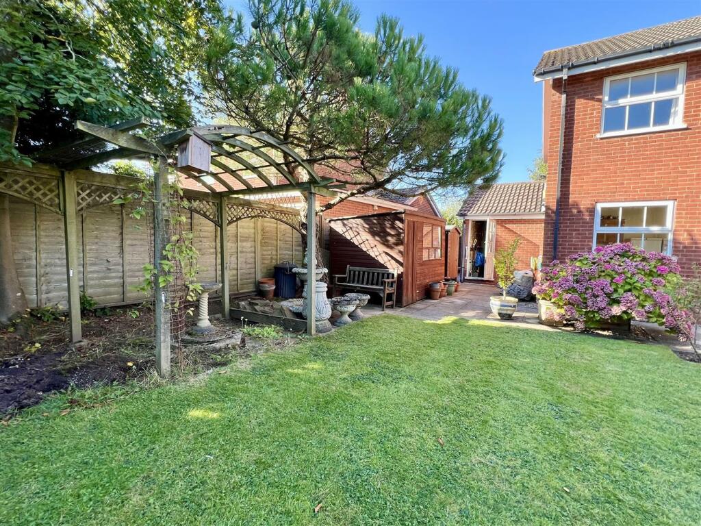 Additional property image - Haddon Croft, Halesowen