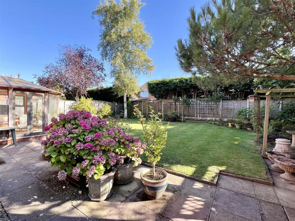 Additional property image - Haddon Croft, Halesowen