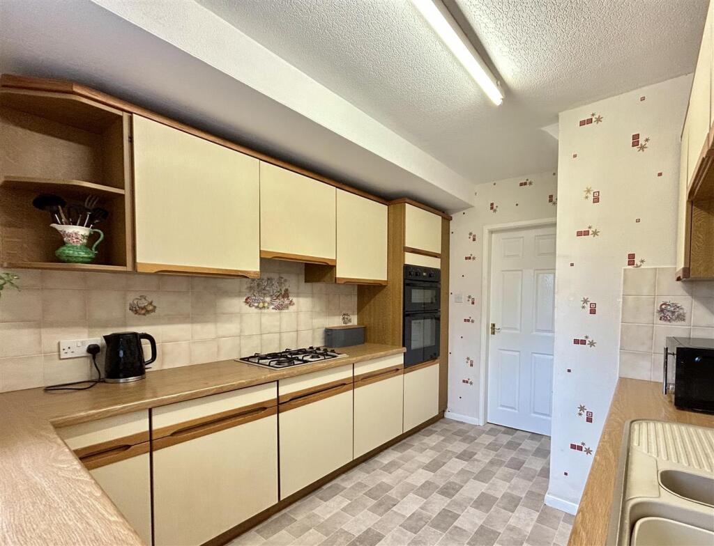 Additional property image - Hawthorne Road, Halesowen