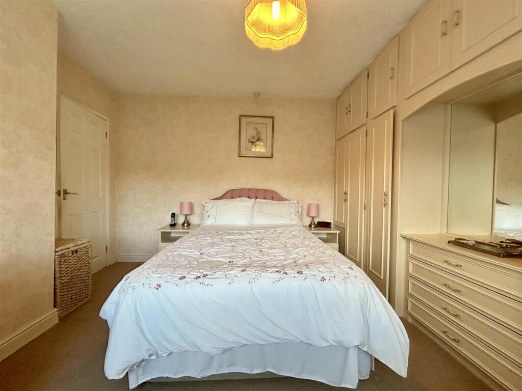 Additional property image - Hawthorne Road, Halesowen