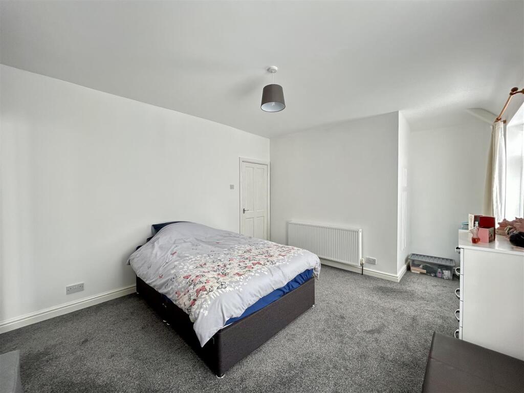 Additional property image - Oak Road, West Bromwich