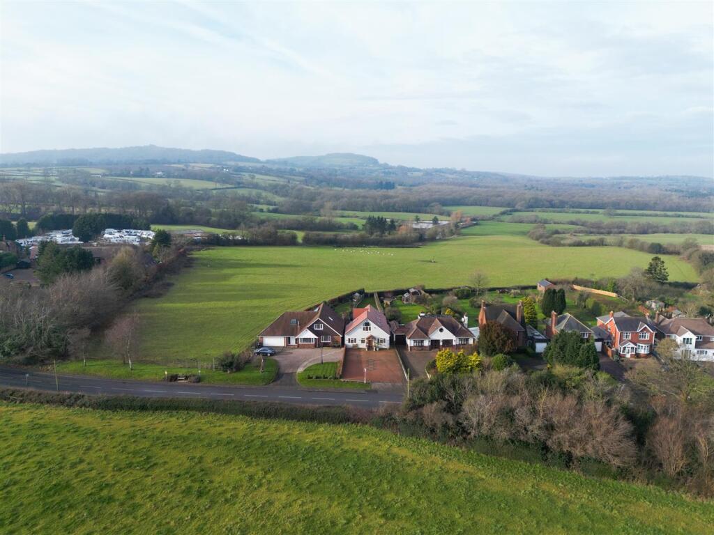 Additional property image - Bromsgrove Road, Hunnington, Halesowen