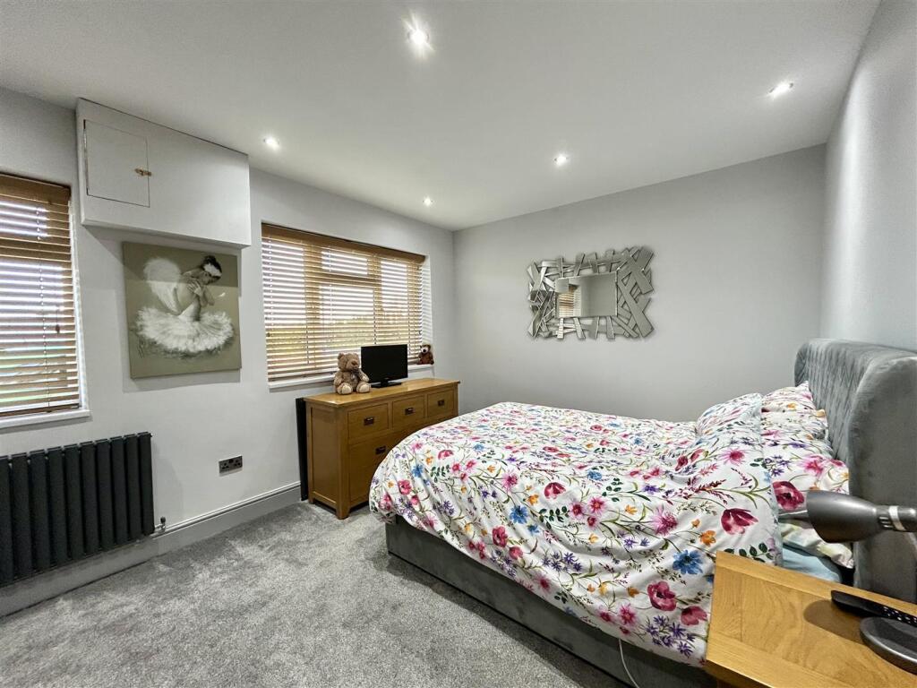 Additional property image - Bromsgrove Road, Hunnington, Halesowen