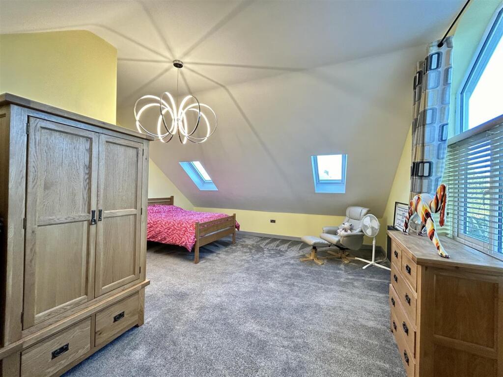 Additional property image - Bromsgrove Road, Hunnington, Halesowen