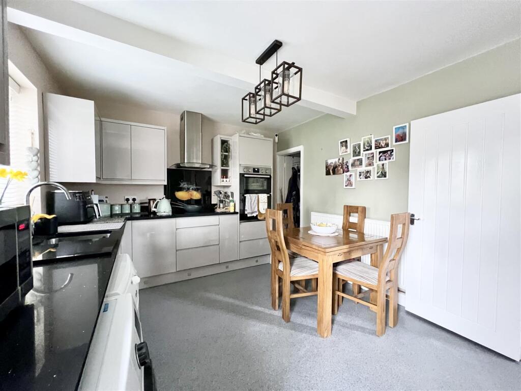 Additional property image - Worlds End Lane, Birmingham