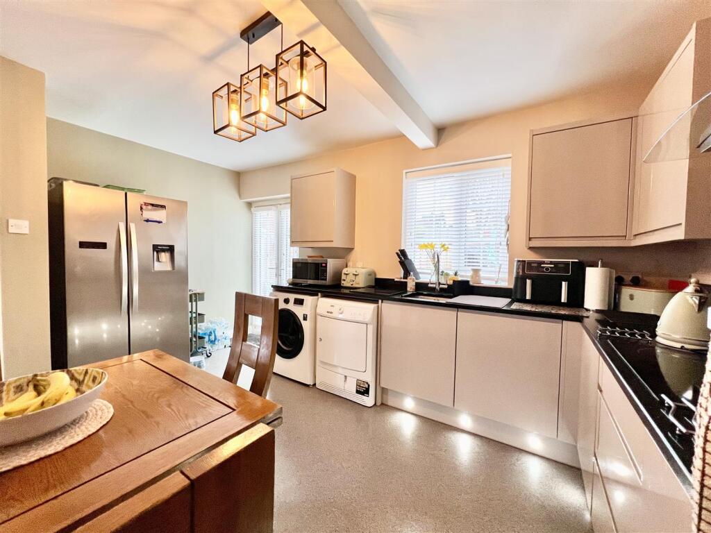 Additional property image - Worlds End Lane, Birmingham