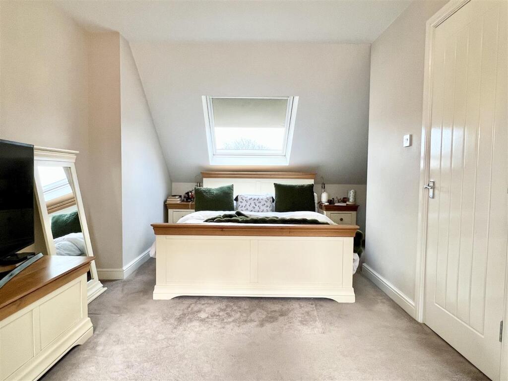 Additional property image - Worlds End Lane, Birmingham