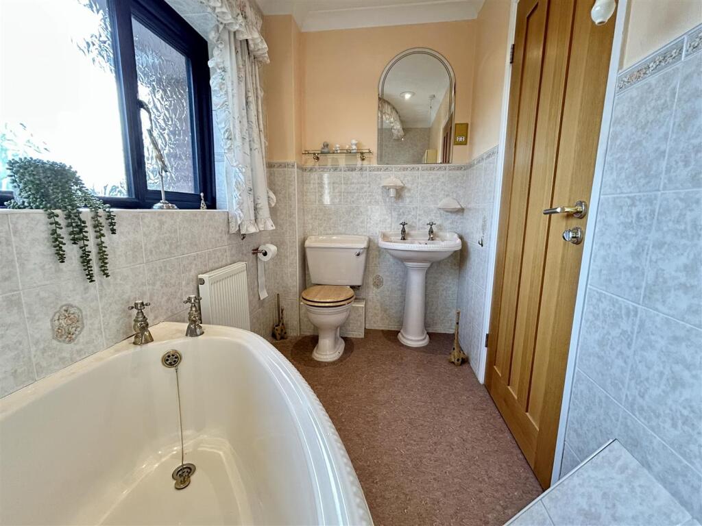 Additional property image - Western Avenue, Halesowen