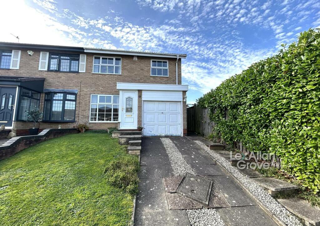 3 bedroom semidetached house for sale in Blackford Close, Halesowen, B63