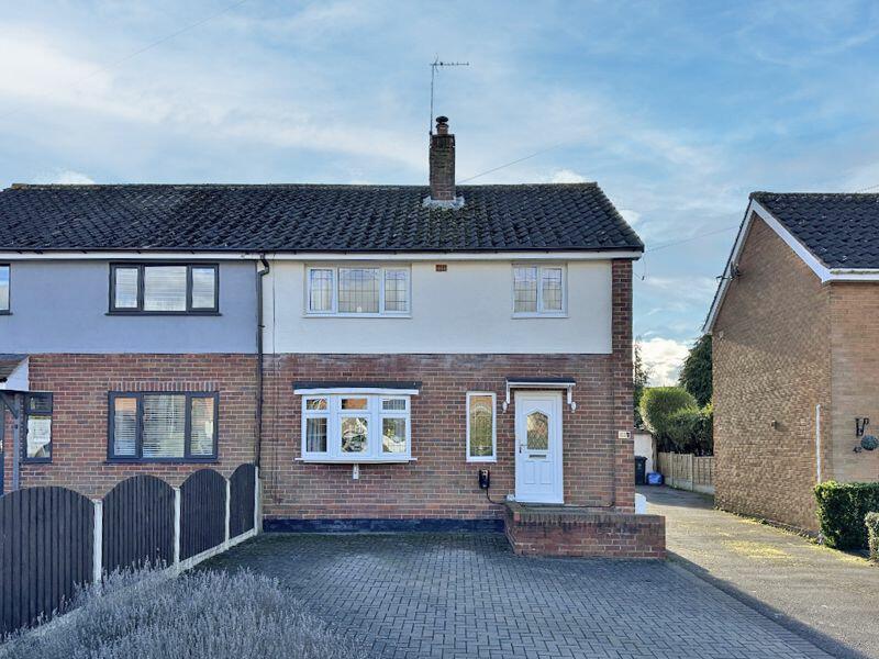 3 bedroom semidetached house for sale in Sytch Lane, WOMBOURNE, WV5