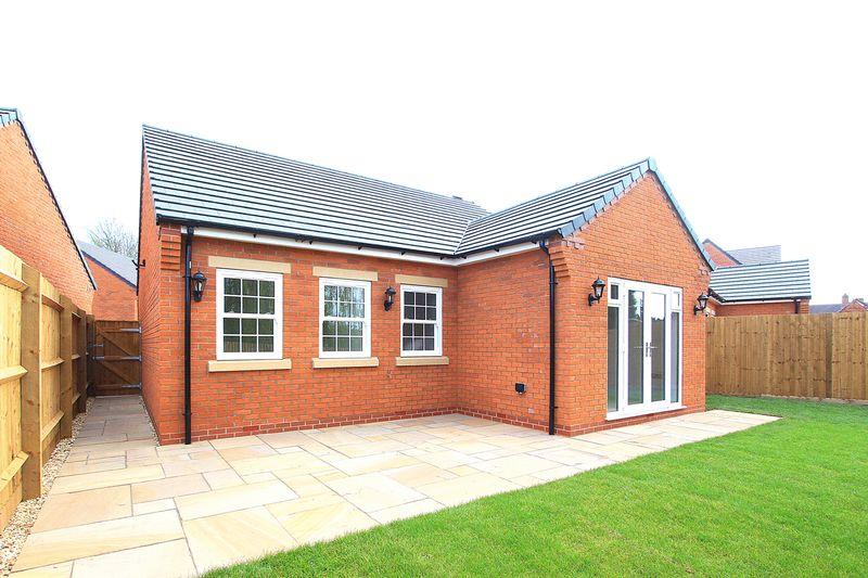 2 bedroom detached bungalow for sale in WOMBOURNE, 2 Cartwright Gardens off Sytch Lane, WV5