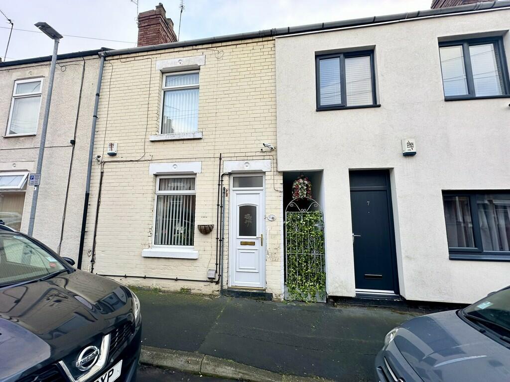 2 bedroom terraced house for sale in Manvers Street, Worksop, S80