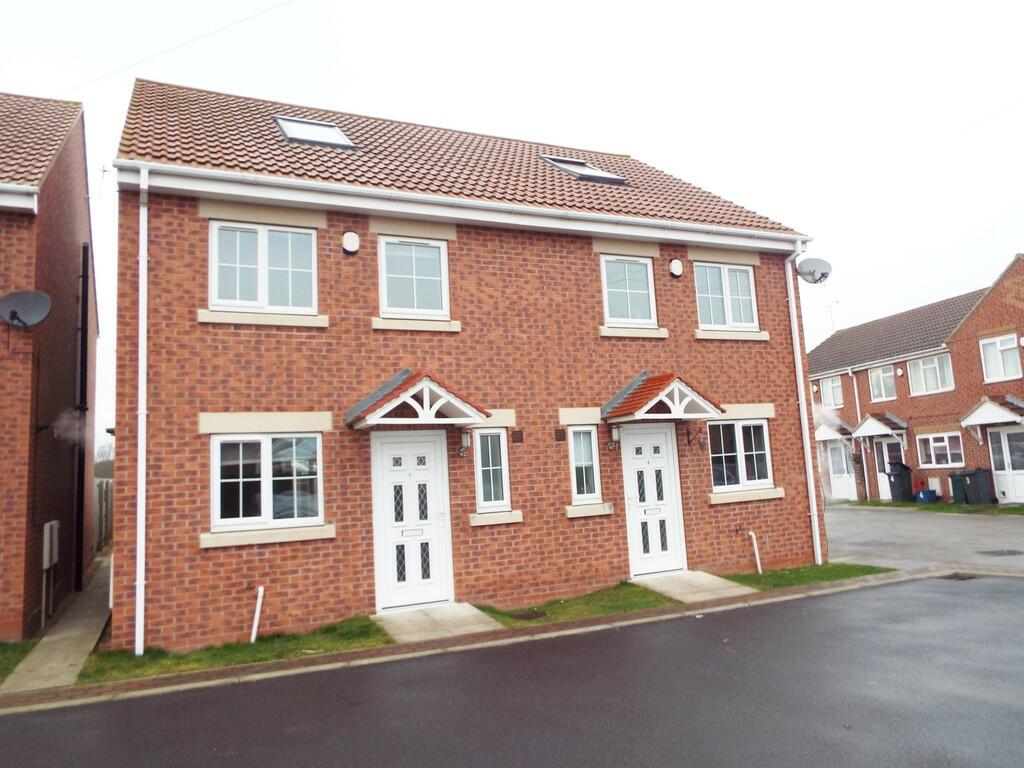 4 bedroom semidetached house for sale in Glaisdale Court, Laughton