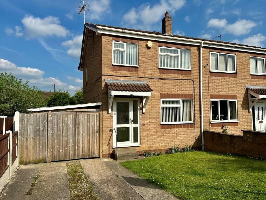 3 bedroom semidetached house for sale in Middlegate Field Drive