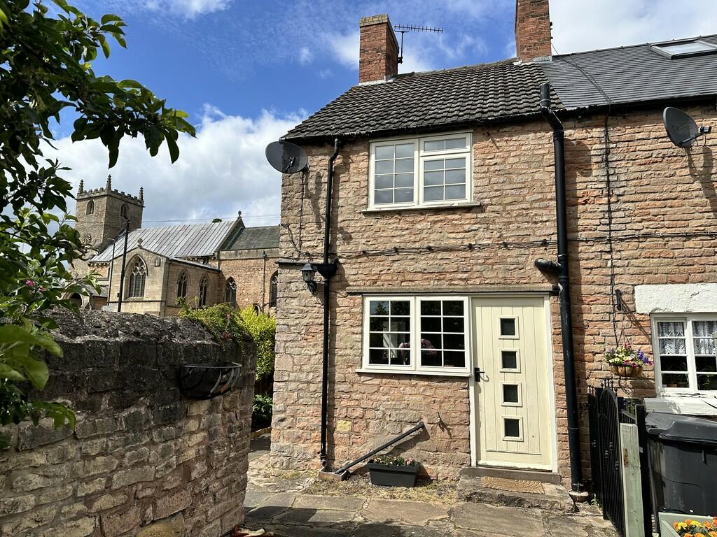 1 bedroom cottage for sale in High Street, Whitwell, S80