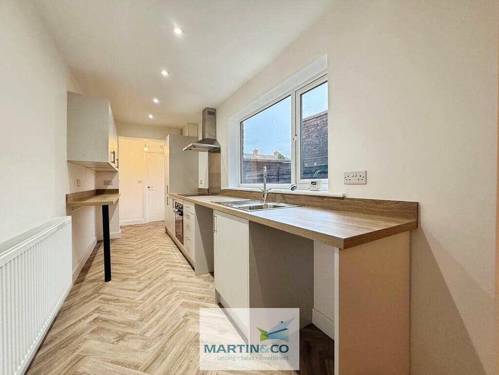 Main image of property: Queens Road, Hodthorpe