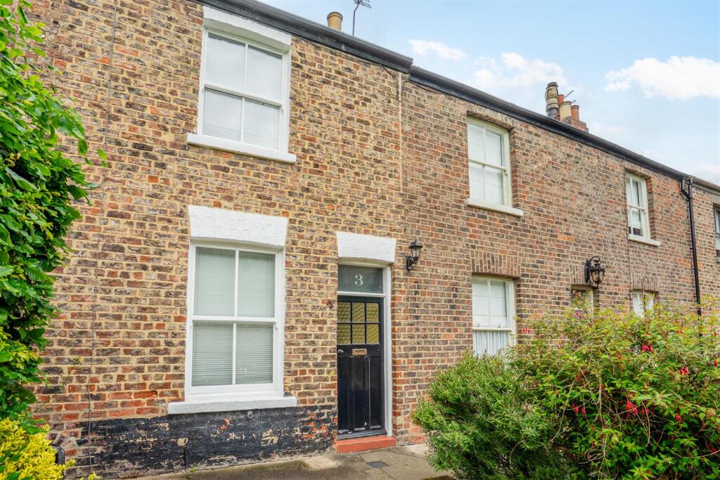 Main image of property: Dewsbury Cottages, Bishophill