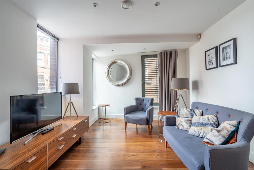 Main image of property: Castle Chambers, Clifford Street, York, YO1 9RG